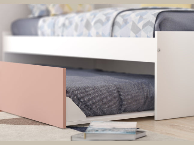 Kompaktes Schlafzimmer mit Brückenschrank Trasman Artik – 90x200 cm - Weiß/Altrosa